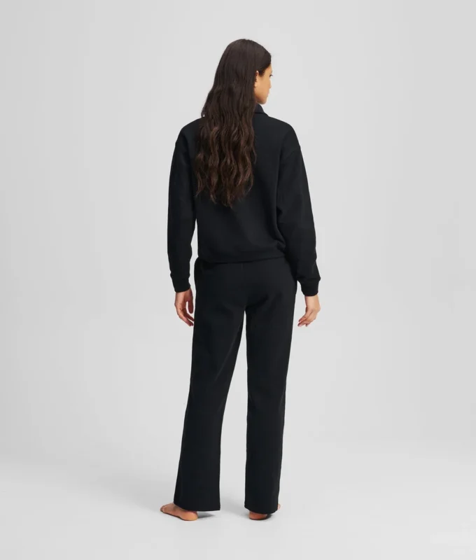PANTALONES DE CHÁNDAL HOTEL KARL