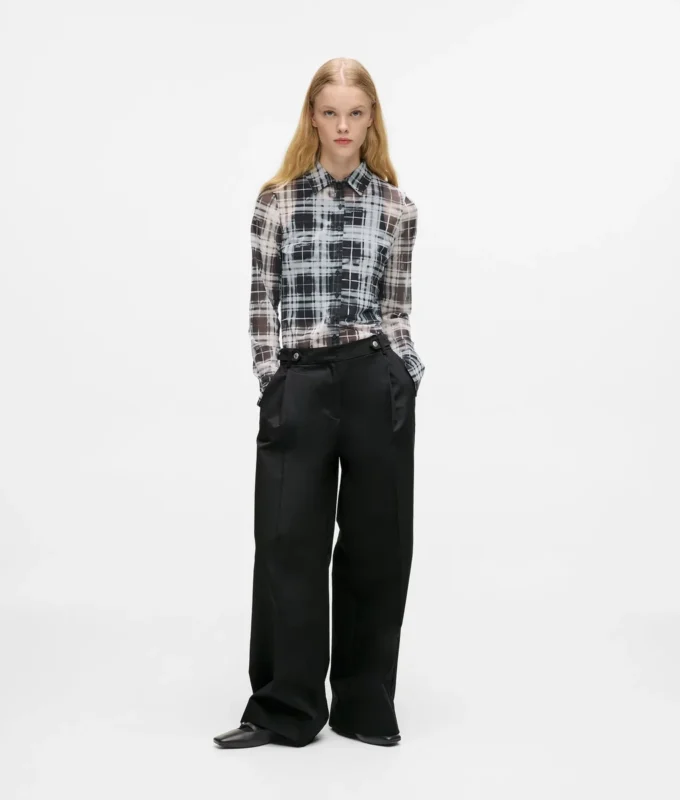 Pantalones de corte amplio