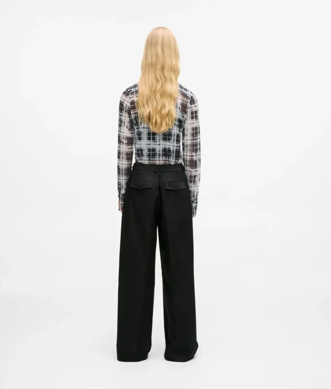 Pantalones de corte amplio