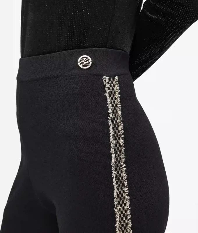 Pantalones de punto con detalles bouclé