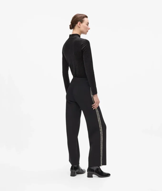Pantalones de punto con detalles bouclé