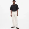 PANTALONES DE VAQUERO CON COSTURAS EN CONTRASTE
