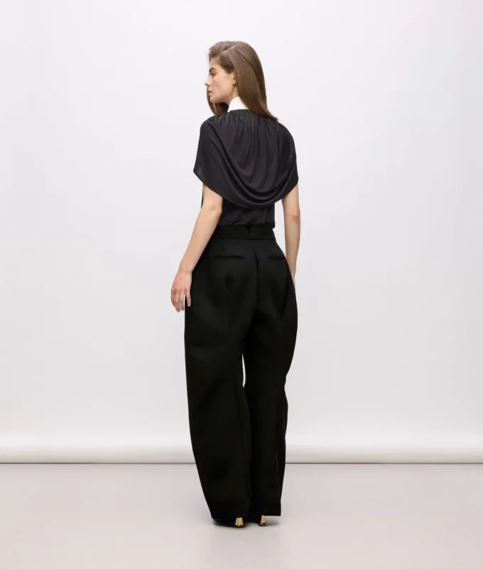 Pantalones voluminosos KL Studio