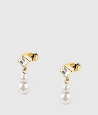 Pendientes de perlas con forma de concha
