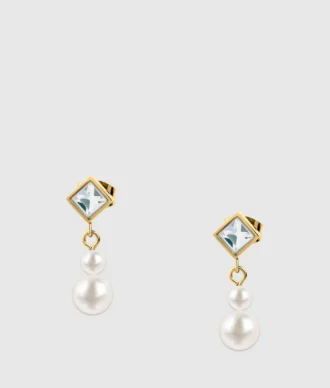 Pendientes de perlas con forma de concha