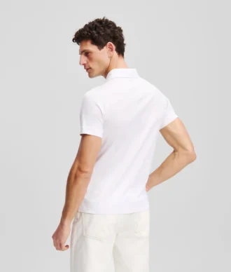 POLO CON BOTONES DE PRESIÓN