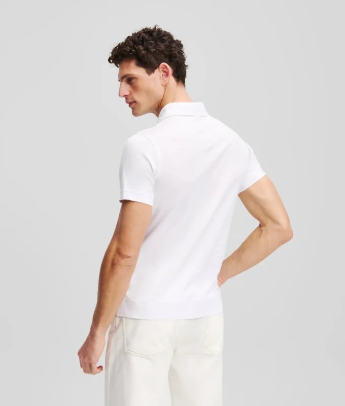 POLO CON BOTONES DE PRESIÓN