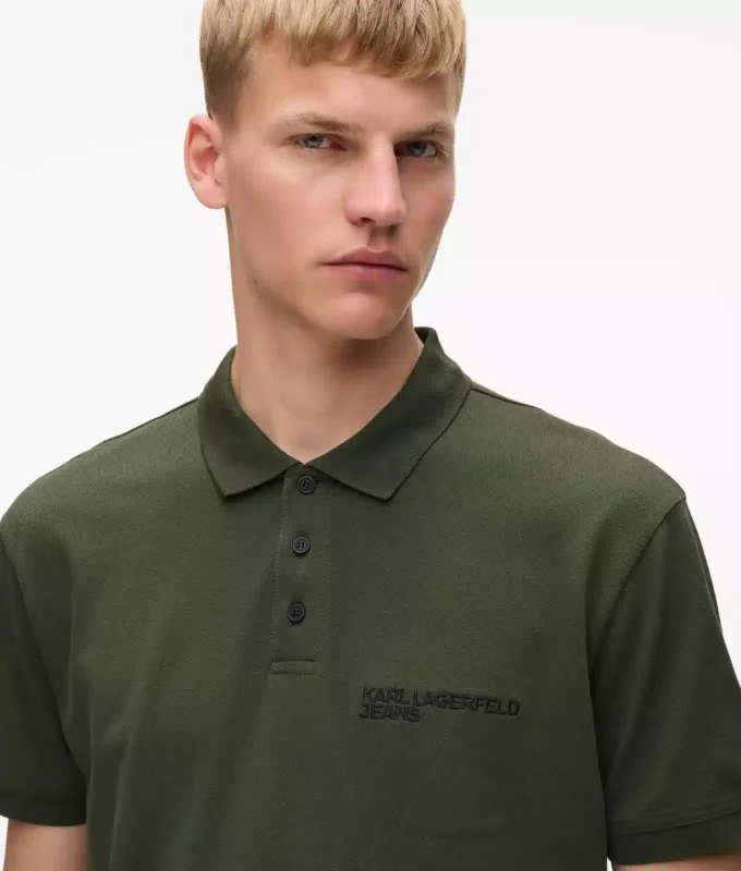 POLO CON LOGOTIPO