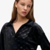 Polo de estar por casa con monograma