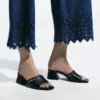 SANDALIAS CON TACÓN RECORTADO