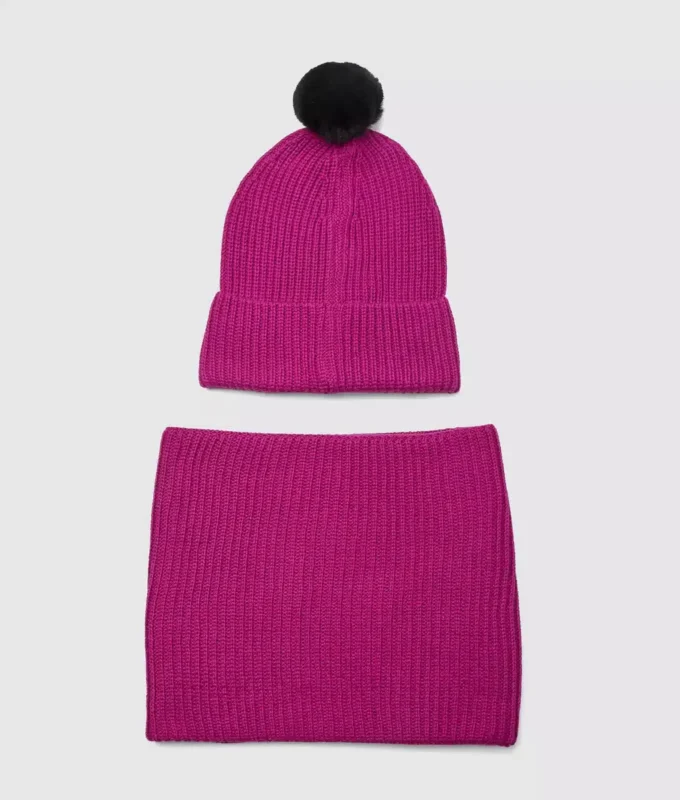 Set de regalo con gorro y braga para el cuello para niña