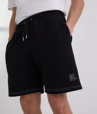SHORTS CON COSTURAS EN CONTRASTE