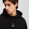 SUDADERA CON CAPUCHA GRÁFICA