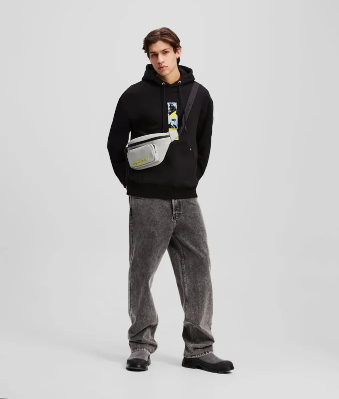 SUDADERA CON CAPUCHA KARL PRINT