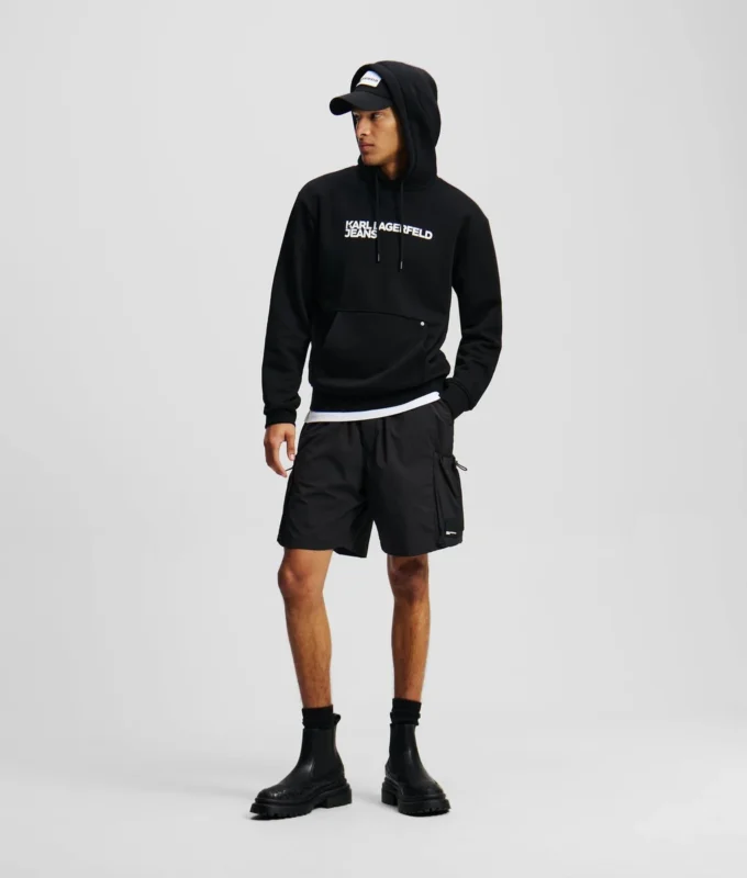 SUDADERA CON CAPUCHA Y LOGOTIPO