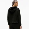 Sudadera con capucha y monograma con tachuelas
