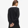 Sudadera con cuello característico