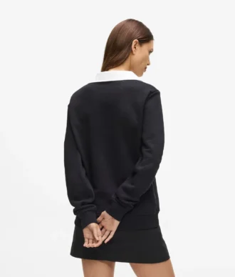 Sudadera con cuello característico
