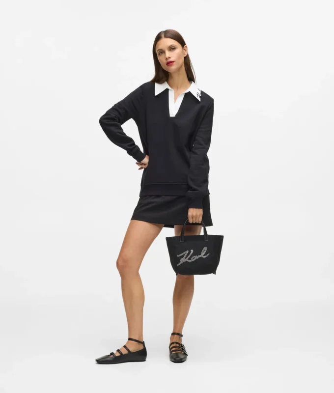 Sudadera con cuello característico