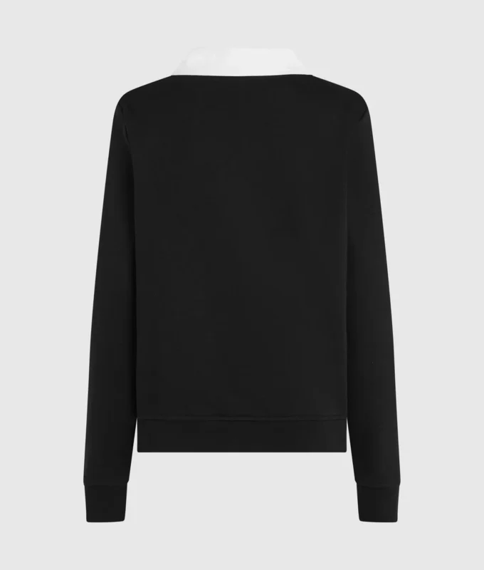 Sudadera con cuello característico