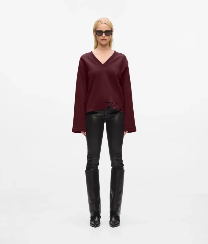 Sudadera con dobladillo característico
