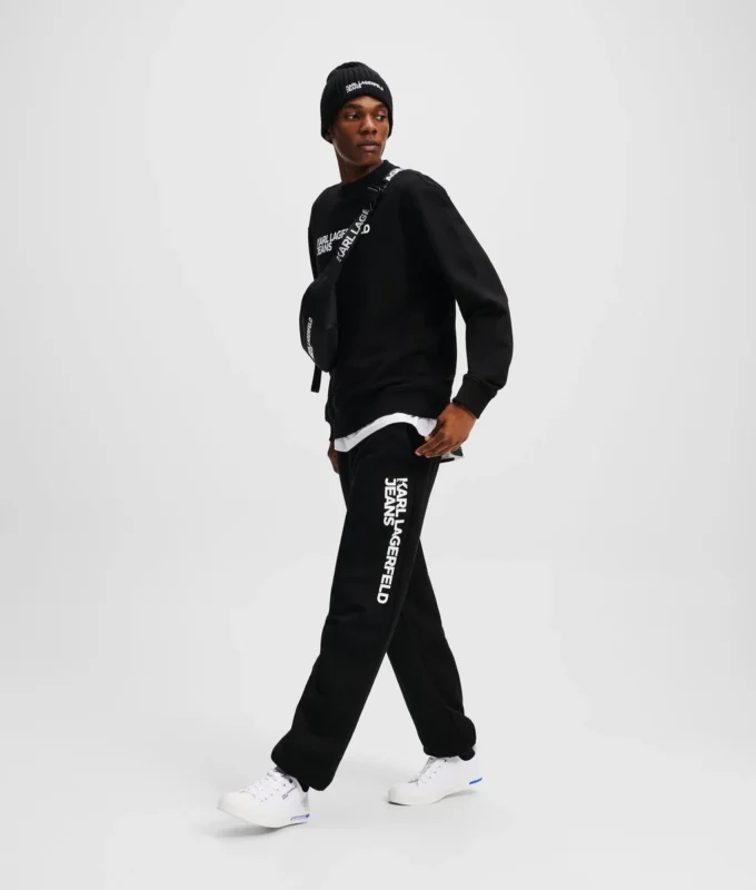 SUDADERA CON LOGOTIPO
