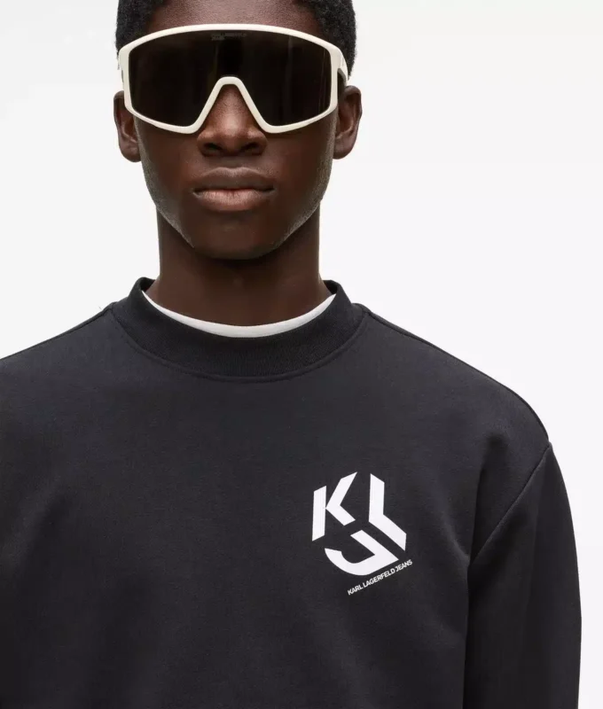 Sudadera con parche monograma