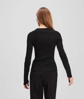 TOP CON CUELLO ALTO