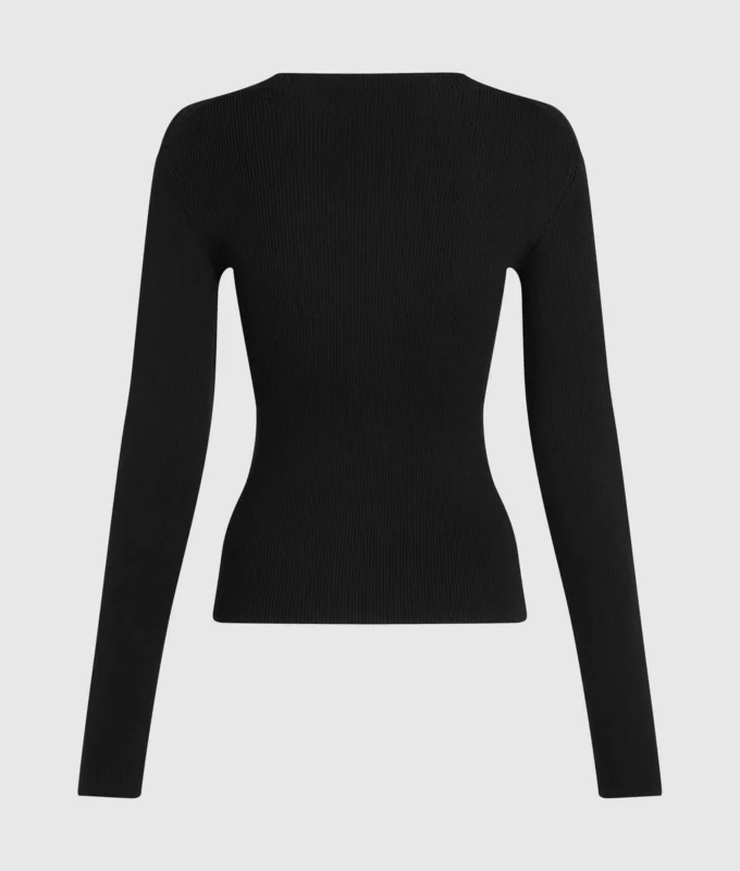 TOP CON CUELLO ALTO