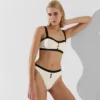 TOP DE BIKINI BANDEAU MONOCROMÁTICO