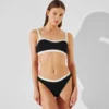 TOP DE BIKINI BANDEAU MONOCROMÁTICO