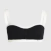 TOP DE BIKINI BANDEAU MONOCROMÁTICO