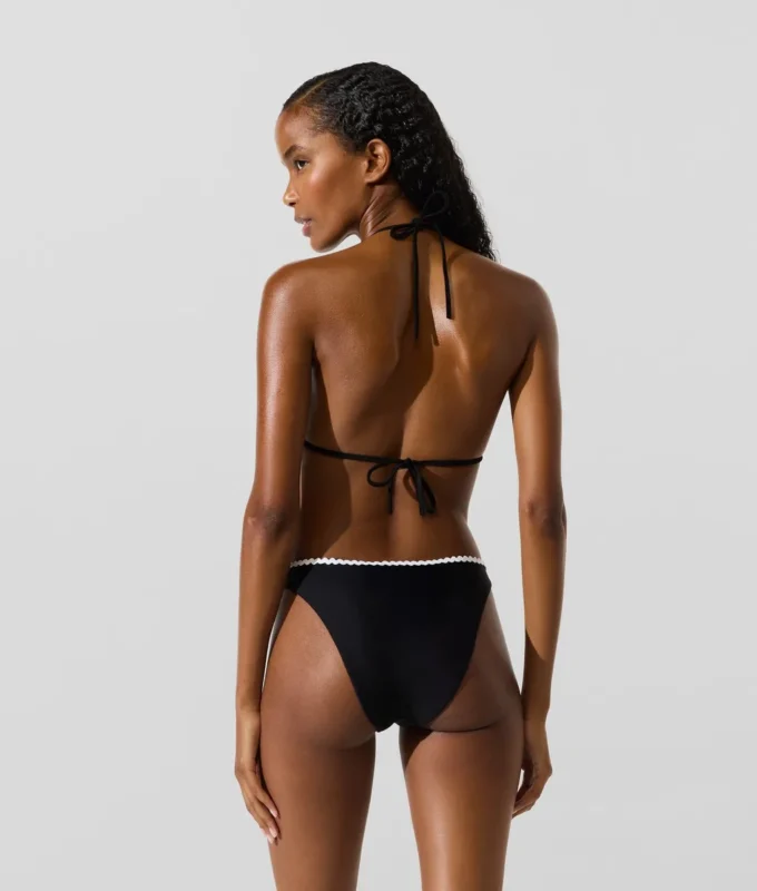 Top de bikini triangular con festones
