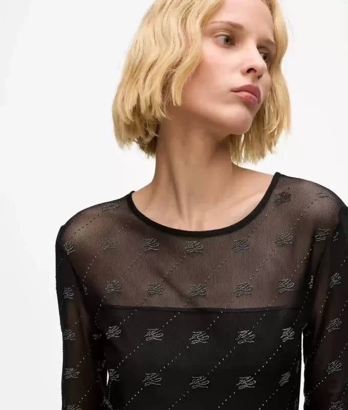 Top de malla con autógrafo de pedrería