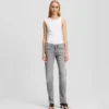 VAQUEROS SLIM DE TALLA MEDIA Y BAJAS ATERCIOPELADAS