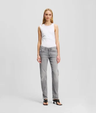 VAQUEROS SLIM DE TALLA MEDIA Y BAJAS ATERCIOPELADAS