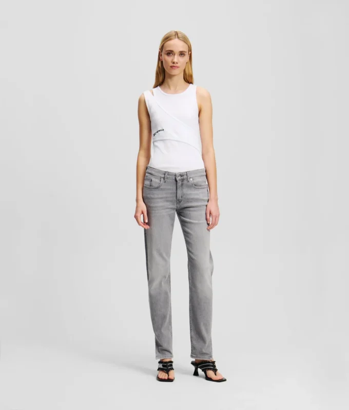 VAQUEROS SLIM DE TALLA MEDIA Y BAJAS ATERCIOPELADAS