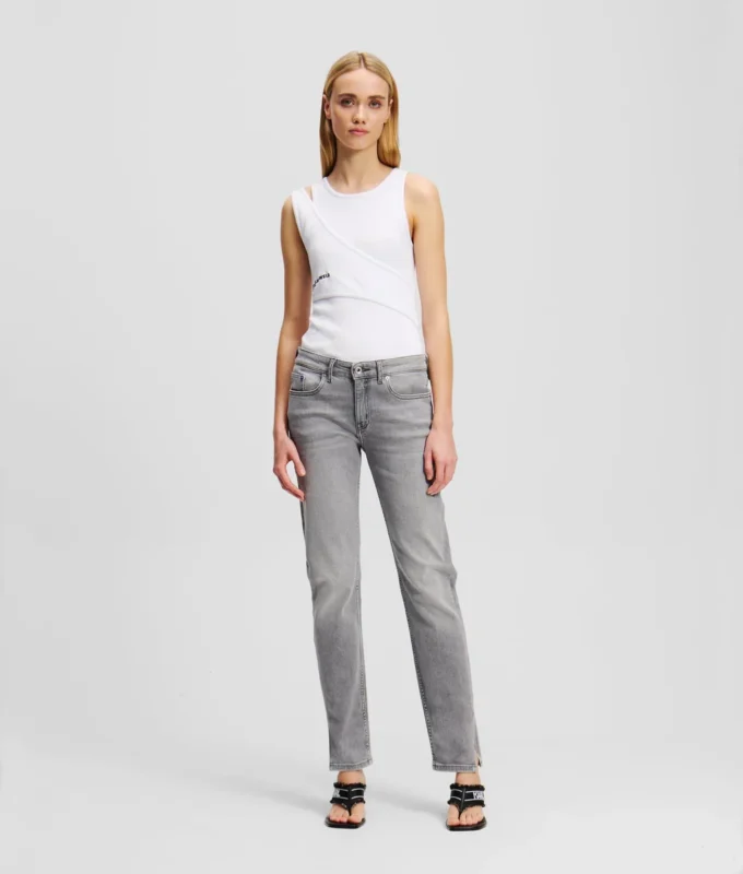 VAQUEROS SLIM DE TALLA MEDIA Y BAJAS ATERCIOPELADAS