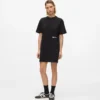 Vestido camiseta con cita de Karl