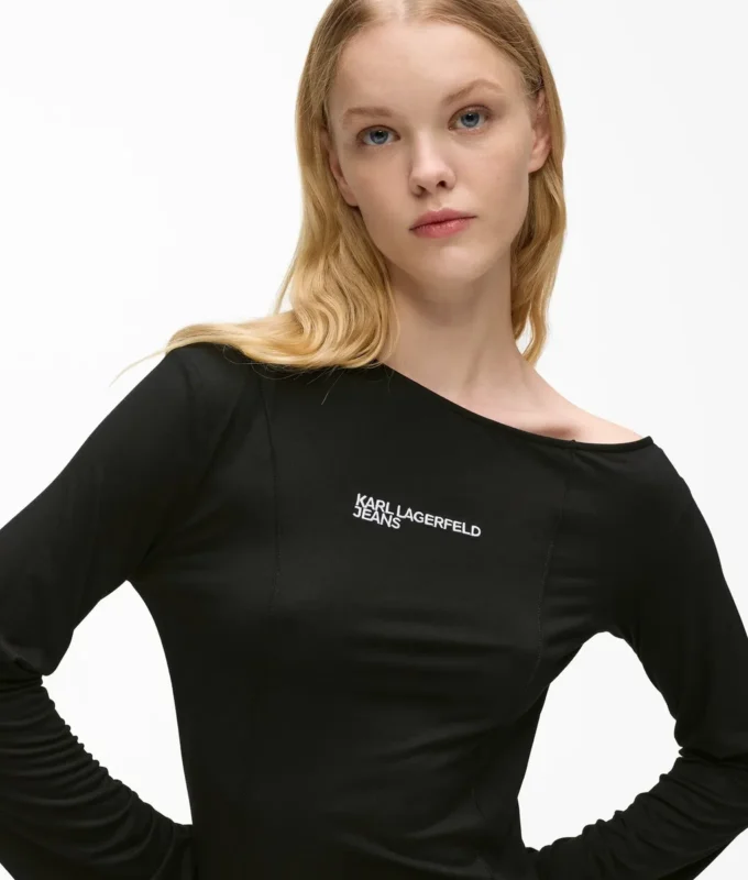 Vestido con cordón ajustable y hombros descubiertos