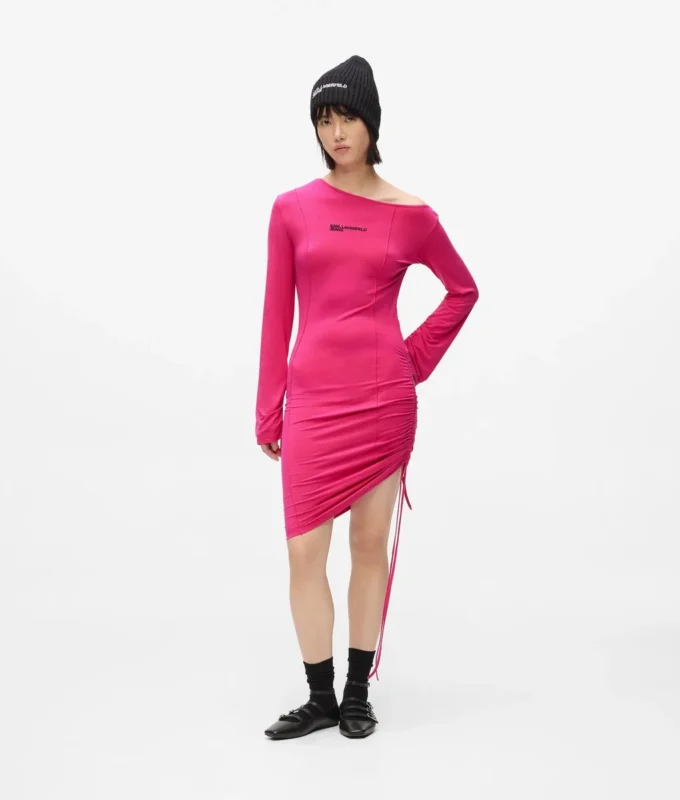 Vestido con cordón ajustable y hombros descubiertos