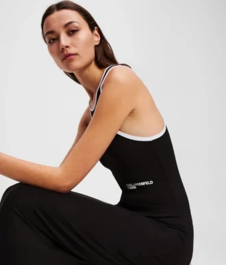 VESTIDO CON CUELLO DE PILOTO