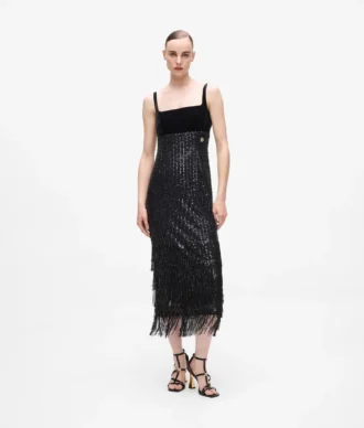 Vestido con flecos y lentejuelas