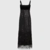Vestido con flecos y lentejuelas