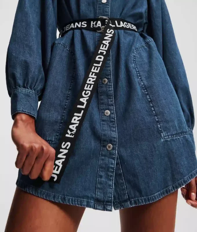 VESTIDO DE DENIM CON MANGAS ABULLONADAS