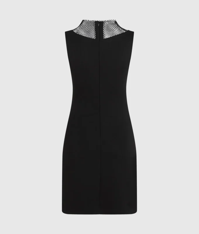 Vestido de malla con pedrería y cuello en V