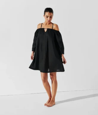 VESTIDO DE PLAYA CON HOMBROS DESCUBIERTOS DE K/SIGNATURE