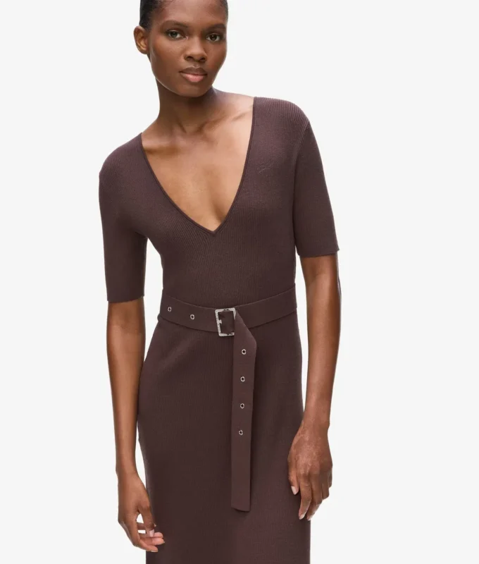 Vestido de punto con cinturón