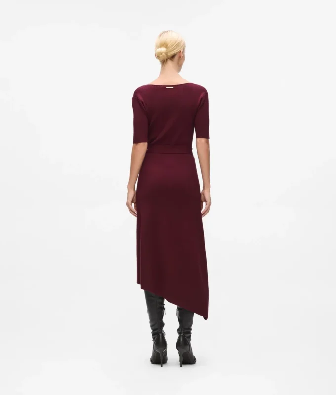 Vestido de punto con cinturón