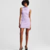 VESTIDO DE PUNTO CON CUELLO ALTO